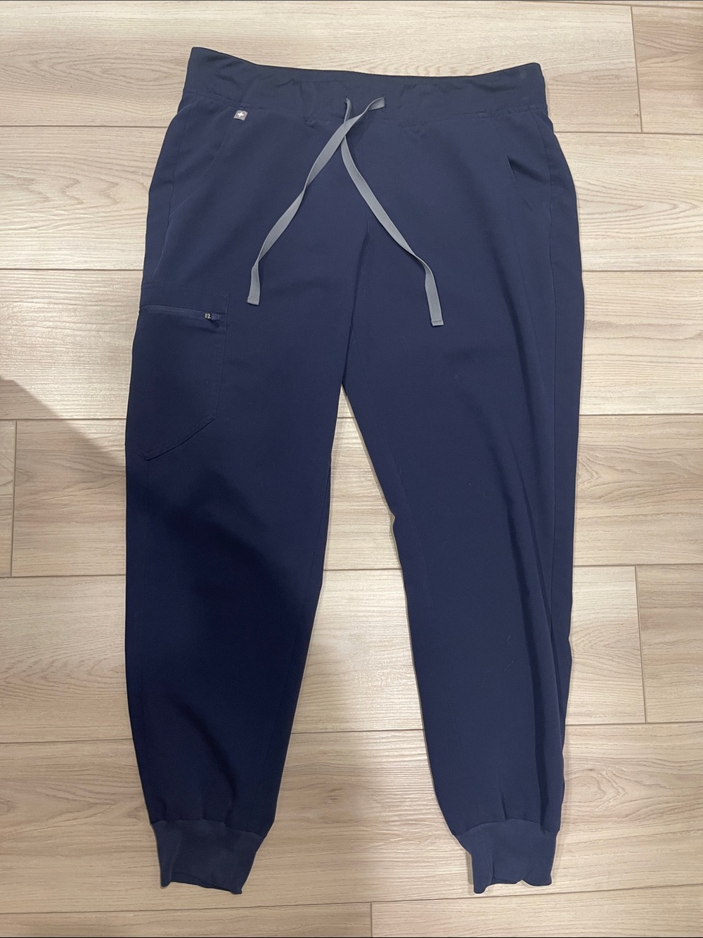 Women’s FIGS Zamora Jogger scrubs
